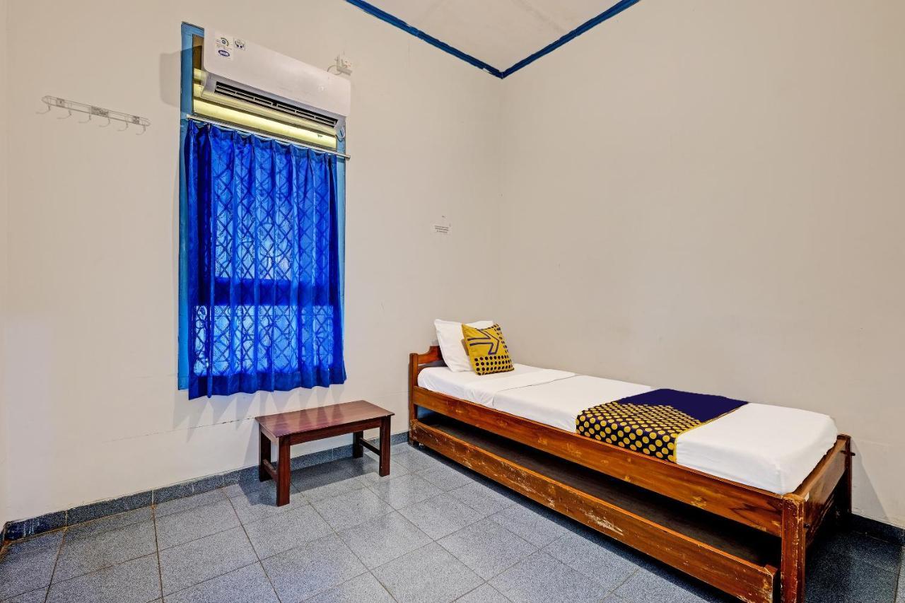 Hotel Spot On 2275 Omah Jm à Beran Kidul Extérieur photo