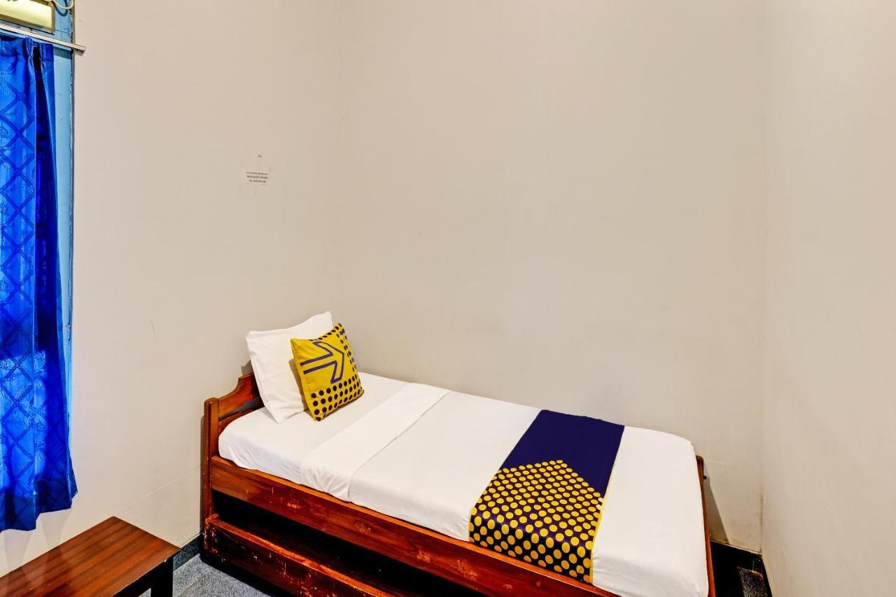 Hotel Spot On 2275 Omah Jm à Beran Kidul Extérieur photo